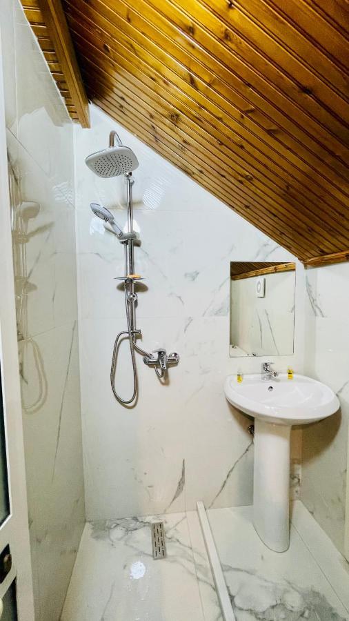 Hotel Drinos Тирана Екстериор снимка