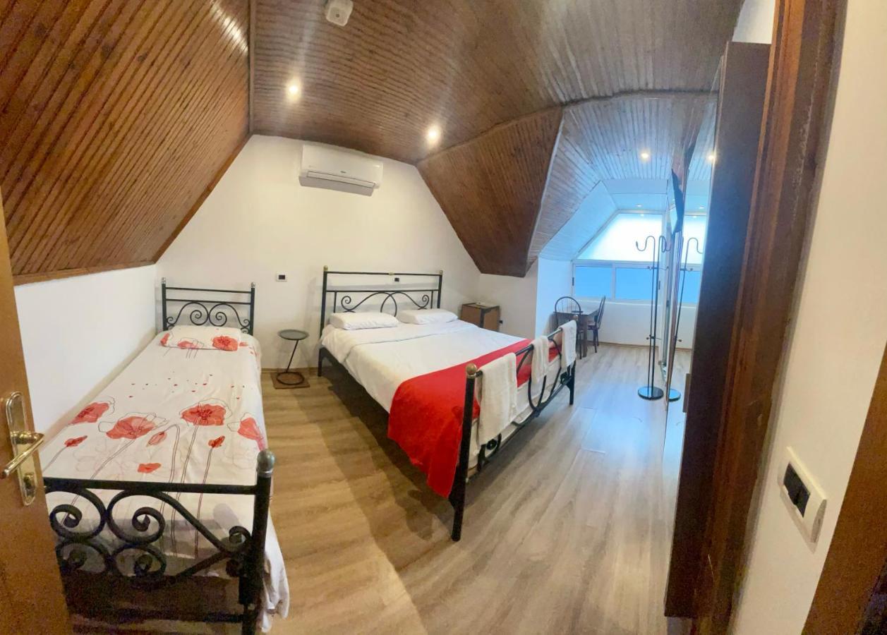 Hotel Drinos Тирана Екстериор снимка