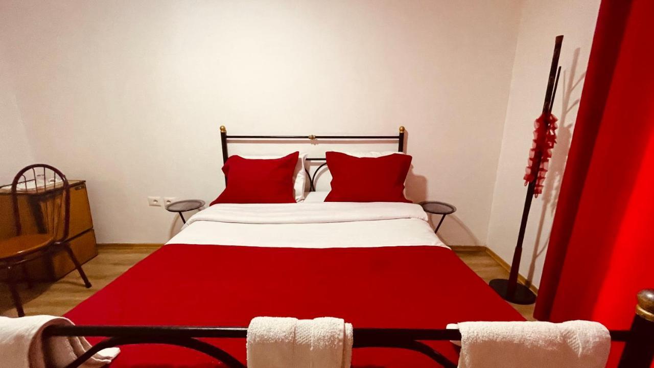 Hotel Drinos Тирана Екстериор снимка