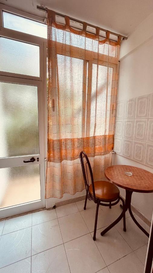 Hotel Drinos Тирана Екстериор снимка