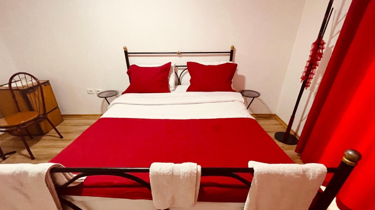 Hotel Drinos Тирана Екстериор снимка