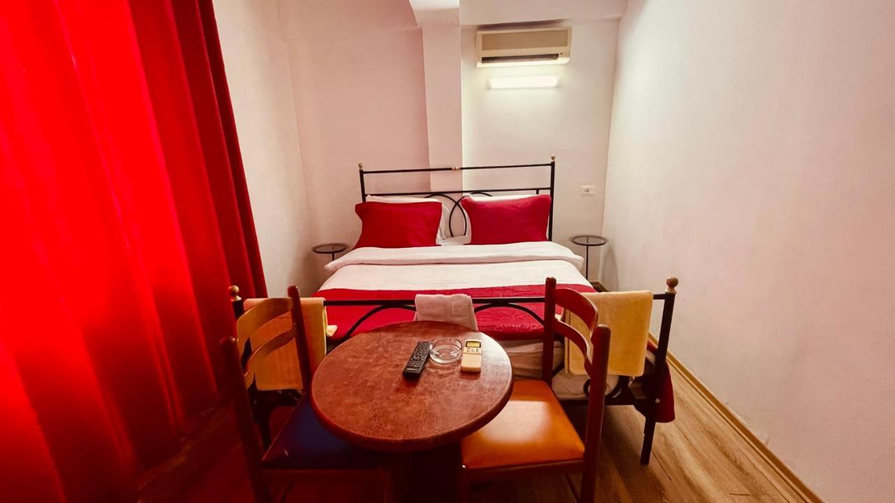 Hotel Drinos Тирана Екстериор снимка