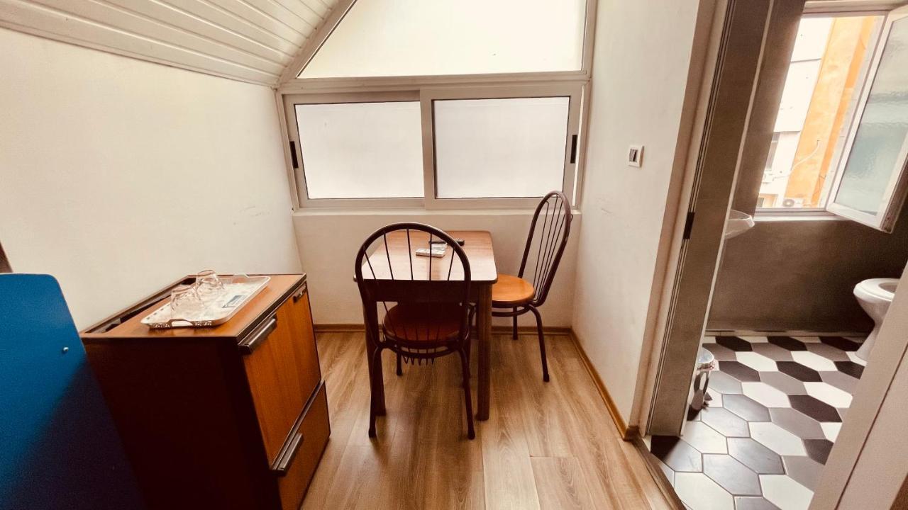 Hotel Drinos Тирана Екстериор снимка