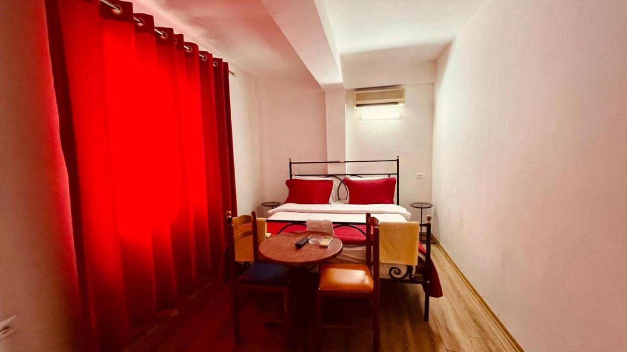 Hotel Drinos Тирана Екстериор снимка