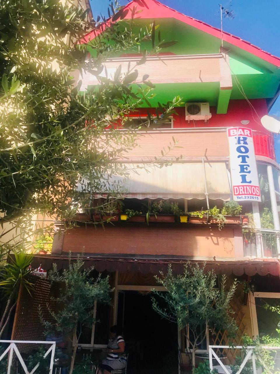 Hotel Drinos Тирана Екстериор снимка